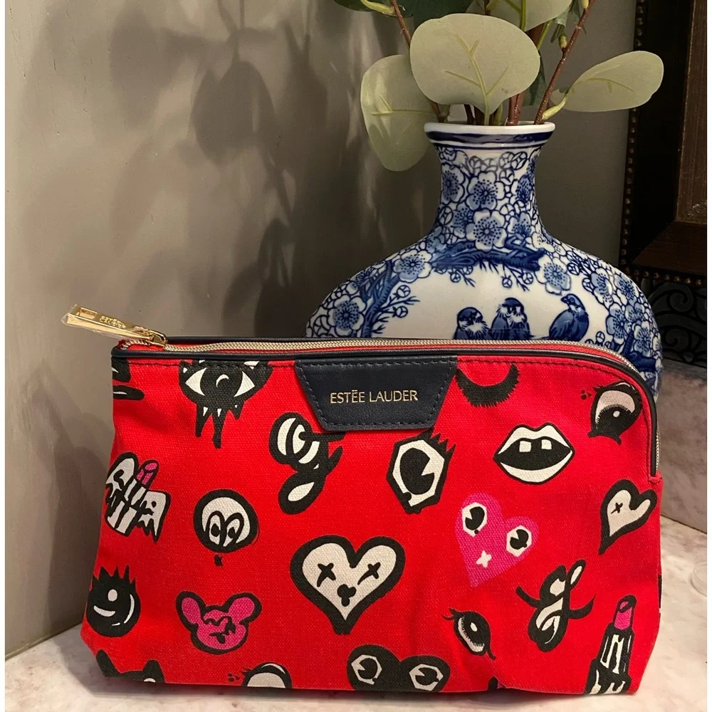 NEW WITHOUT TAGS—ESTEE LAUDER Cosmetics Bag
